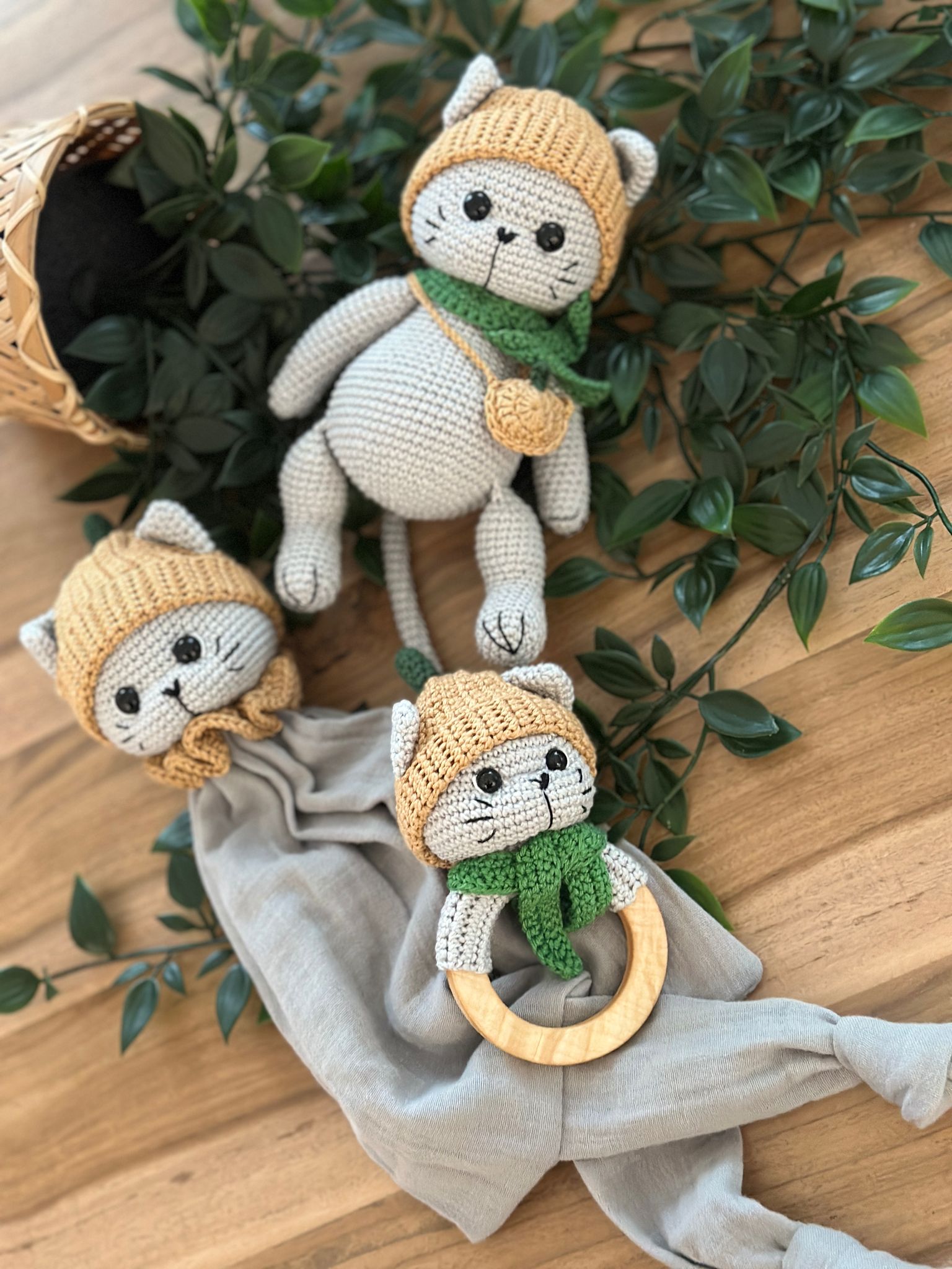 Handmade Crochet Cat Baby Comfort Set