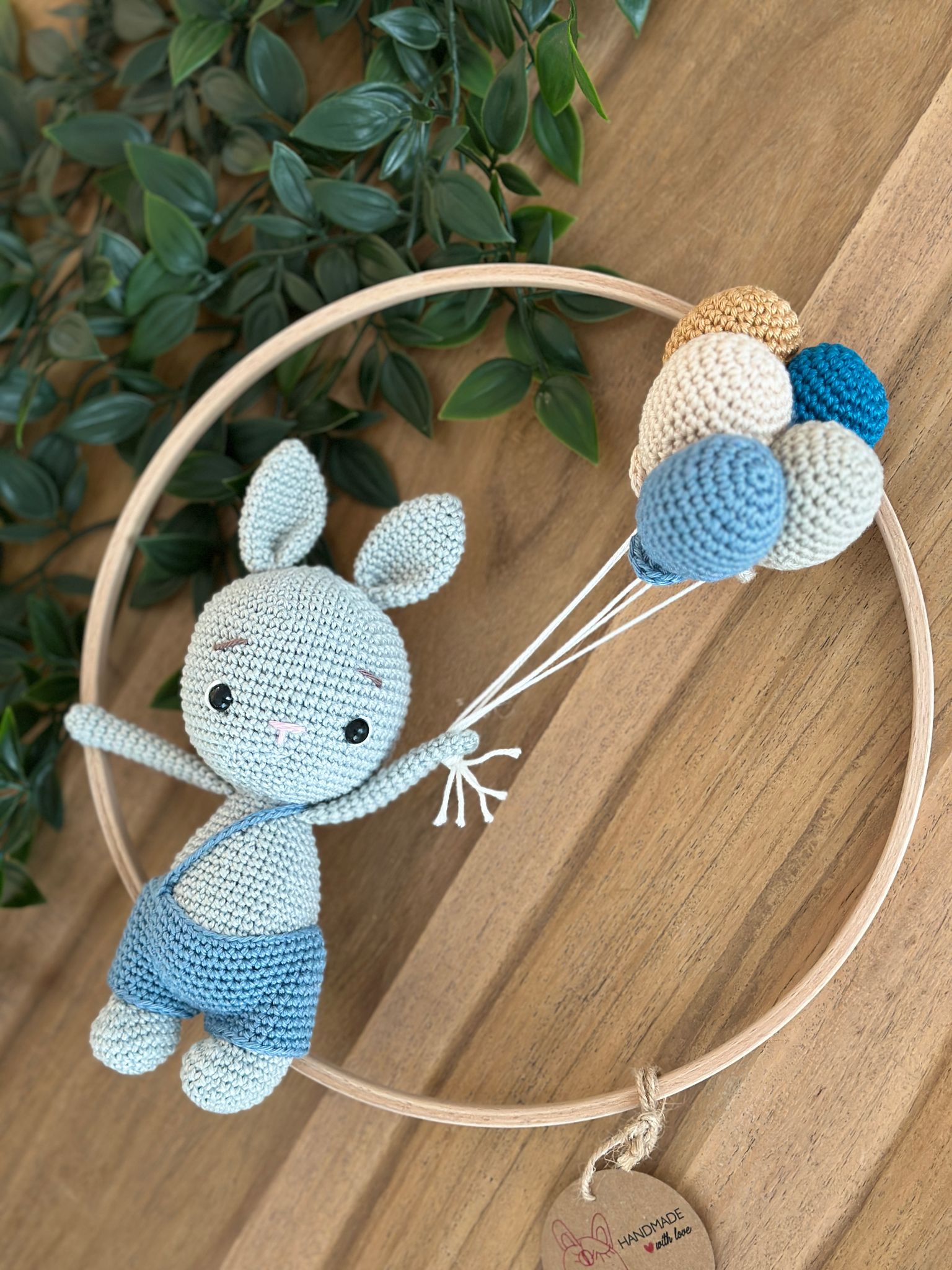 🐰 Rabbit Wall Decor – Handmade Animal Figure with Balloons