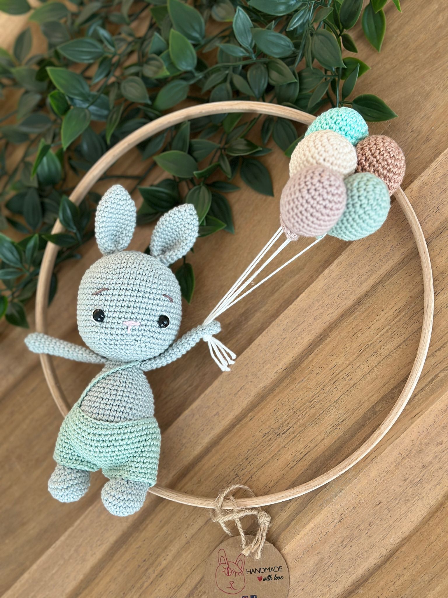 🐰 Grey Rabbit Wall Decor – Handmade Animal Figure with Balloons